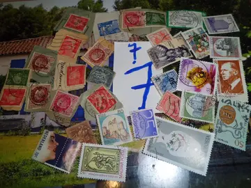 lot de timbres monde 7