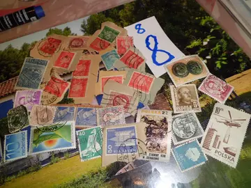 lot timbres monde 8