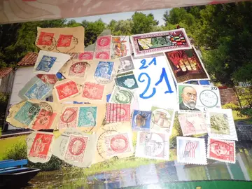 lot timbres monde 21