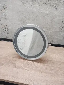 miroir grossissant