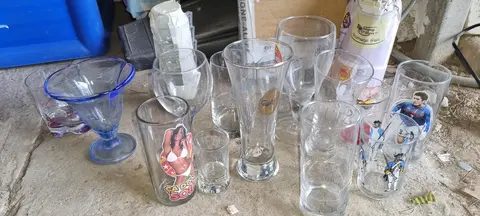 lot de verres dépareillés