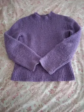 pull tricoté mains T36