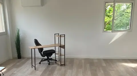 Bureau en bois et alu noir
