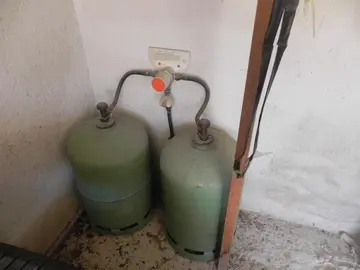 Bouteilles de propane vides