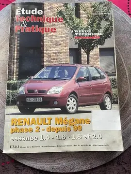 Livre Revue technique auto