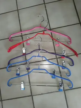 cintres pour costumes