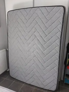 190×140 mémoire de forme wooly souple
