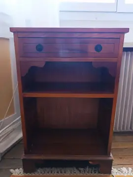 Meuble d'appoint rustique