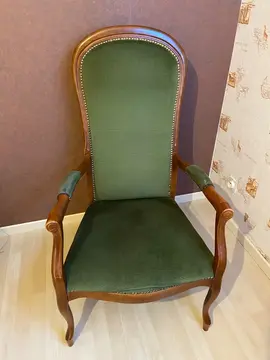 fauteuil en velours vert