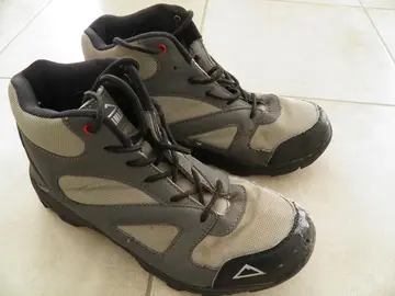 Chaussures marche/randonnée 42