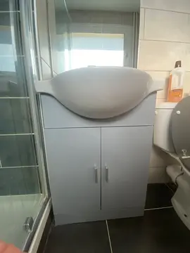 a donner meuble + lavabo salle de bain
