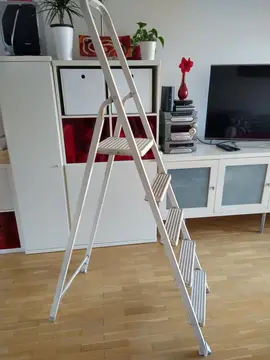Escabeau métallique