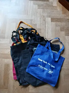 tote bags