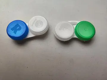Étuis pour lentilles