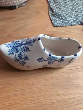 soulier batave, décoration