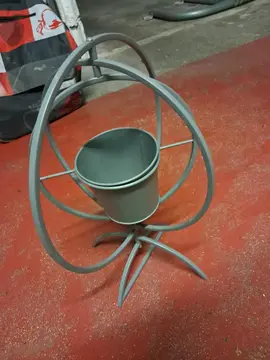Petit cache pot décoratif