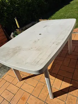 table de jardin.