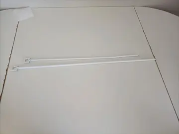 tringle à rideau blanche