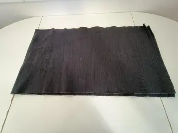 chemin de table noir