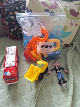 Lot jouets enfant