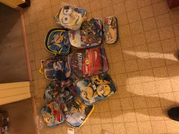 sac à dos et déguisement neuf