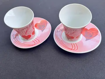 lot de 2 tasses et soucoupe
