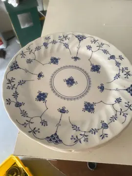 8 assiettes