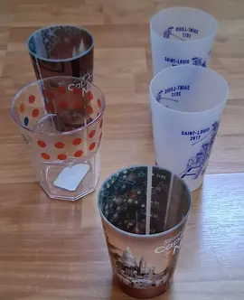 verres en plastique