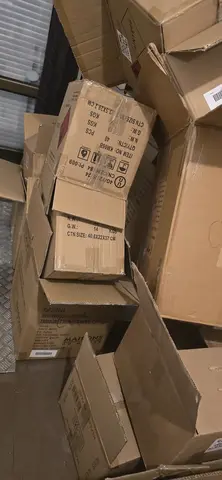 Cartons déménagement usagés