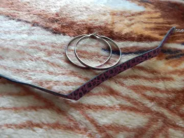 boucles oreilles +collier