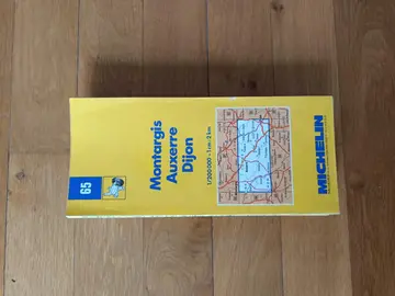 lot de 10 cartes routières