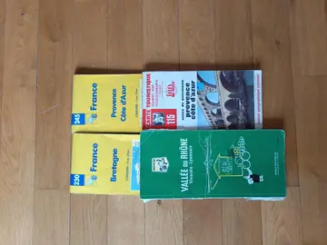 cartes routières et guide vert année 1969