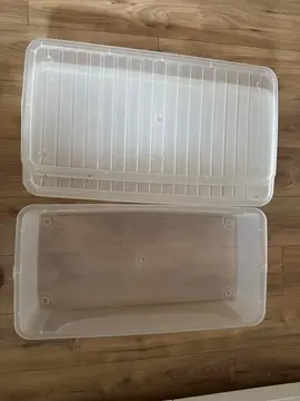 2 boites plastiques