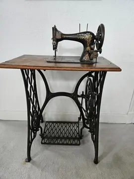 TABLE MACHINE A COUDRE ANCIENNE
