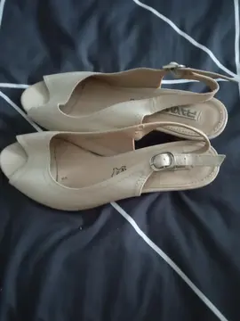 sandales beige