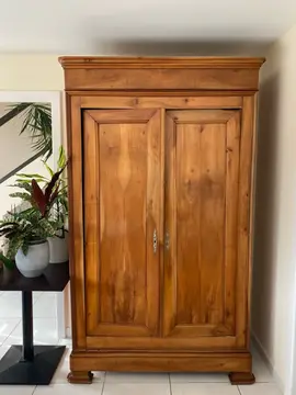 armoire bois massif