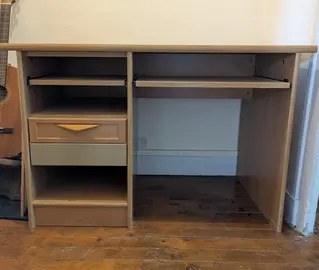 bureau avec rangements