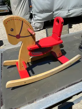 Cheval en bois