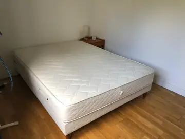 Sommier et matelas 140 X 190 cm