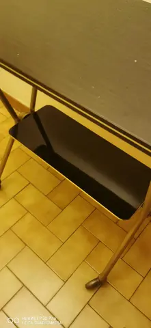 petit meuble à roulettes en bois années 70