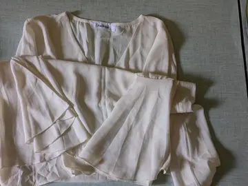 très grande chemise crème fluide