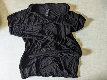 tee shirt noir sans manches