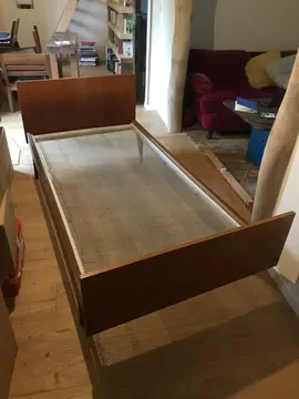Lit en bois