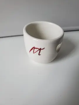 petit pot en porcelaine