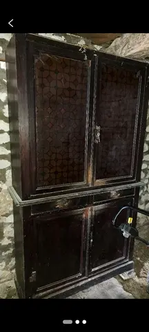 Ancien buffet à retaper