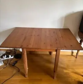 Table en bois repliable
