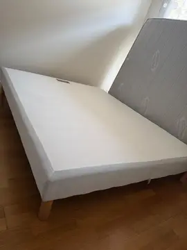 Lot sommier + matelas (à venir récupérer ensemble)