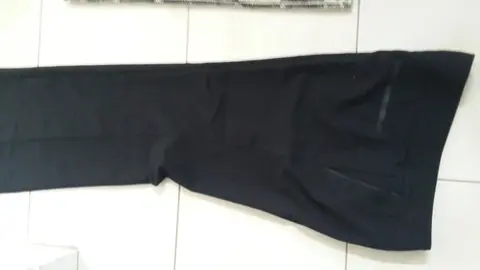 Pantalon noir - taille 42-44