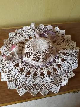 donne chapeau en déco