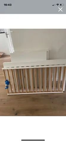 lit bébé bois massif
